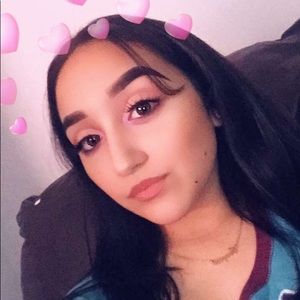 Meet your Posher, Layeska